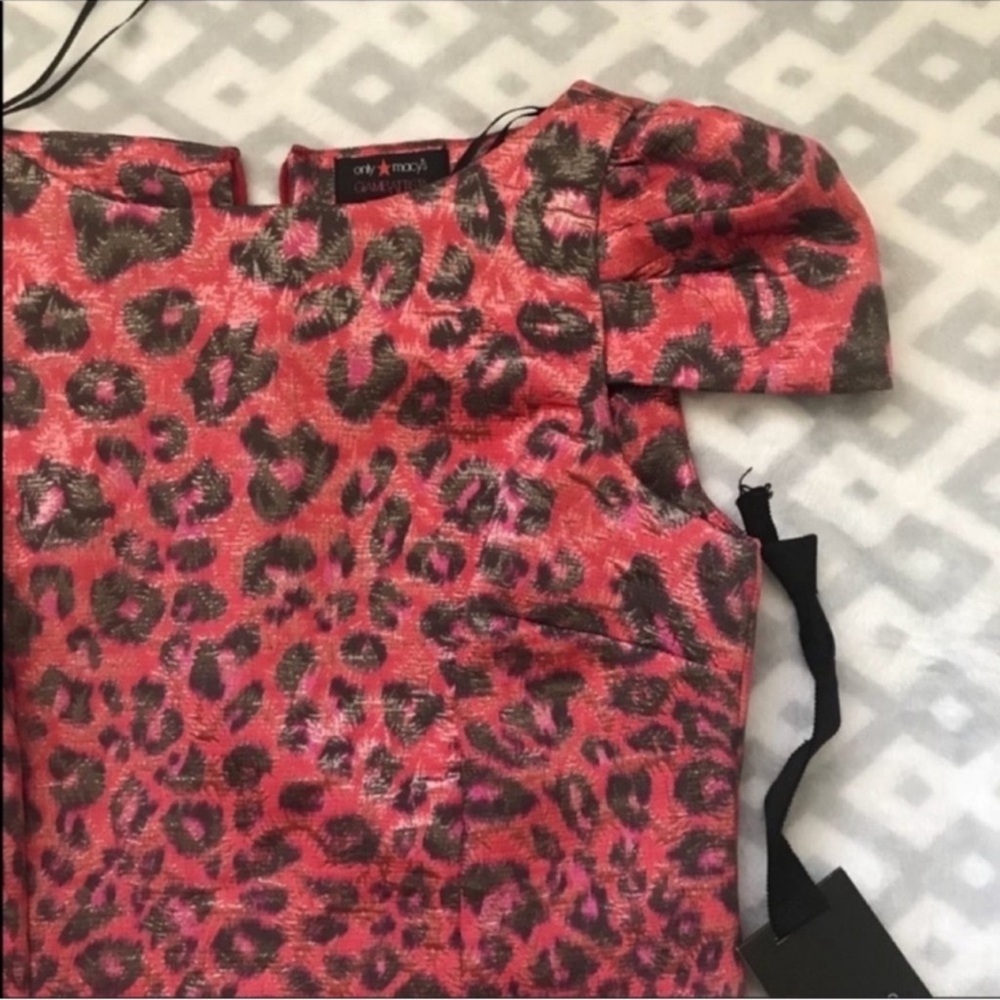 STUNNING Animal Print Metallic Red & Pink Dress
Size 0 - Picture 4 of 9